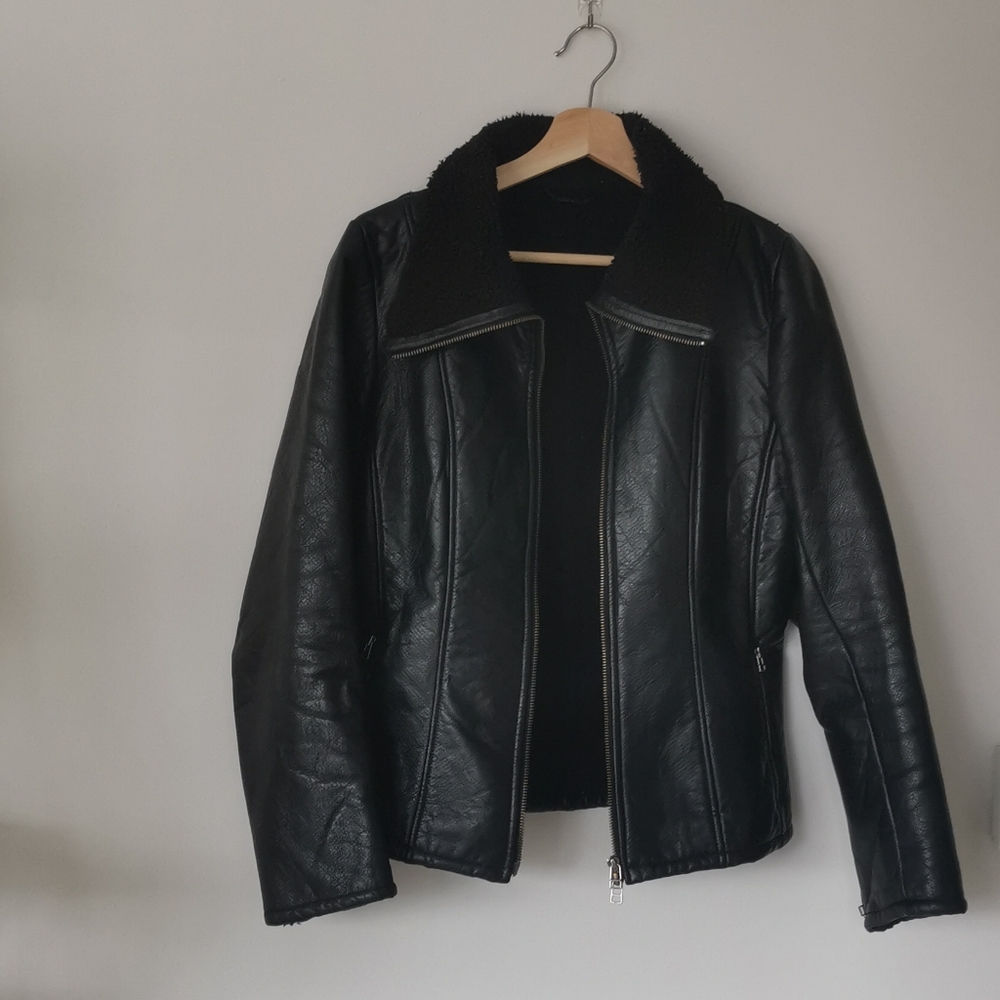 Danier Leather Jacket - Xs